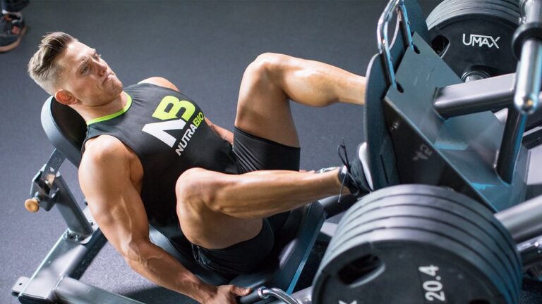 the-12-exercize-leg-workout-for-maximum-gains-header-v2-NUTRABIO-960x540